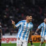 Atlético golpeó en los momentos justos y festejó en Santiago del Estero