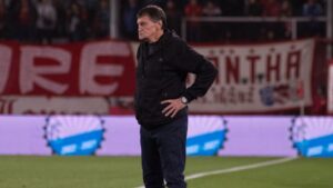 Falcioni valoró el empate en Parque Patricios: «En una cancha como esta, cualquier punto suma»